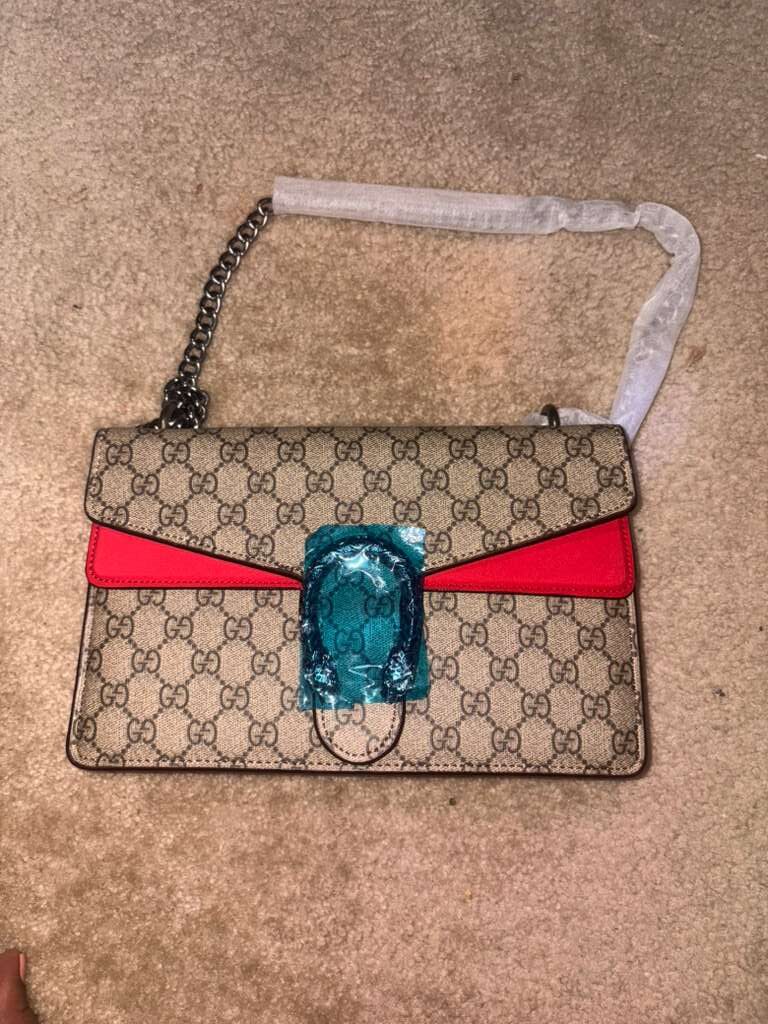 Gucci Dionysus GG Small Shoulder Bag
