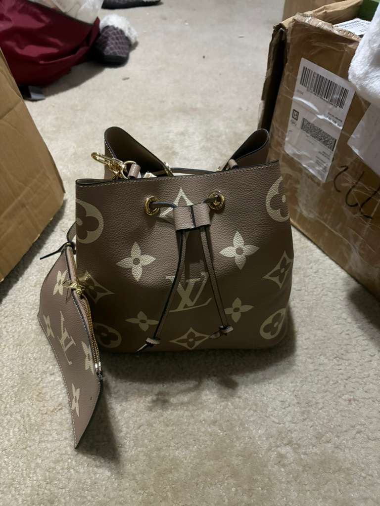 Louis Vuitton NéoNoé MM
