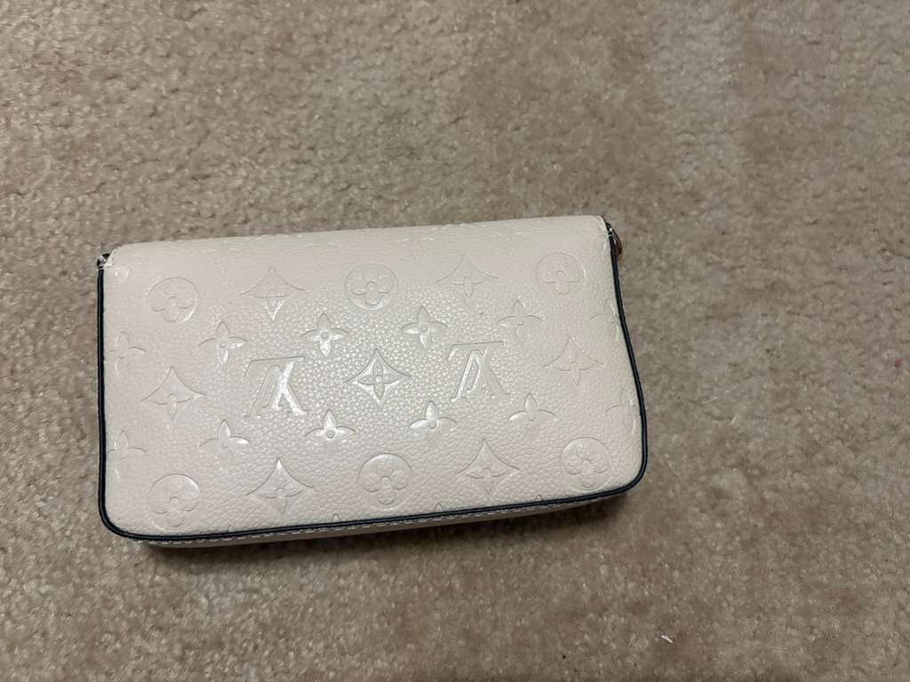Louis Vuitton OnTheGo tote