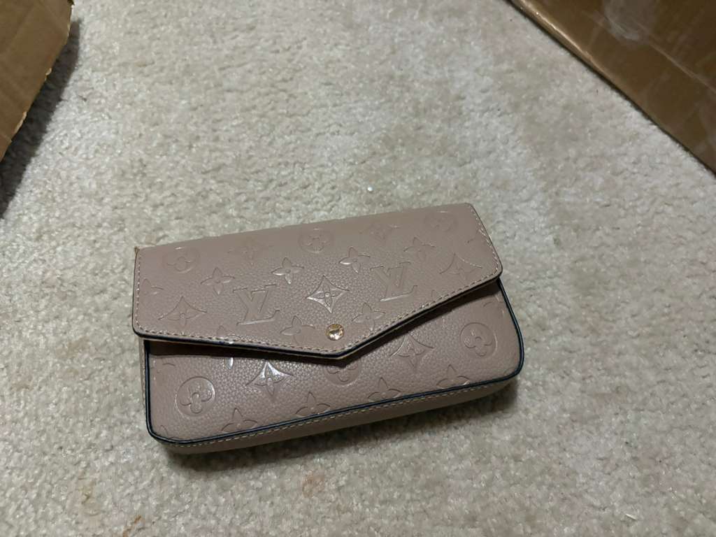 Louis Vuitton OnTheGo MM
