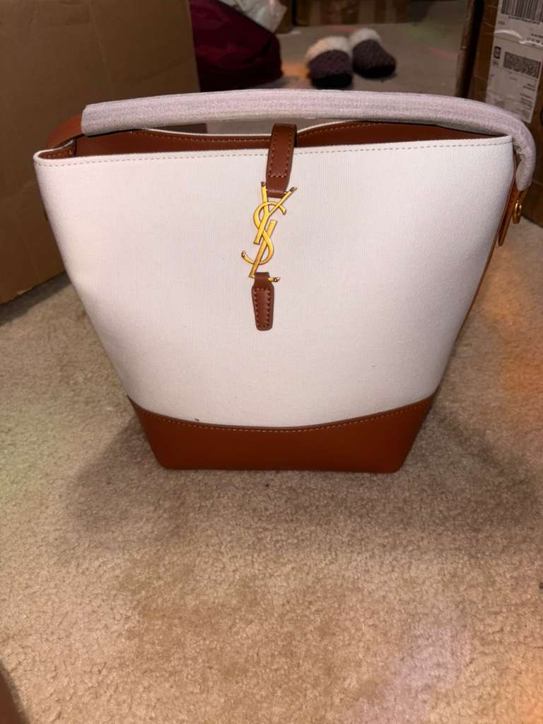 Saint Laurent Le 37 bucket bag