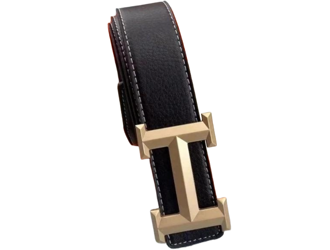 Hermès Belt and a bi-fold wallet