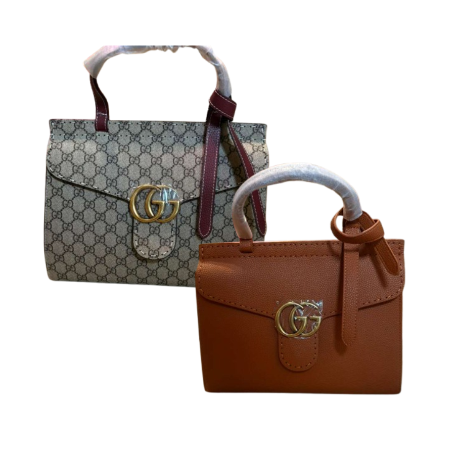 iconic GG Supreme canvas with red trim