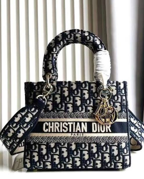 Christian Dior Lady D-Lite bag