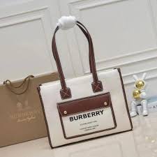 Burberry Freya Tote bags