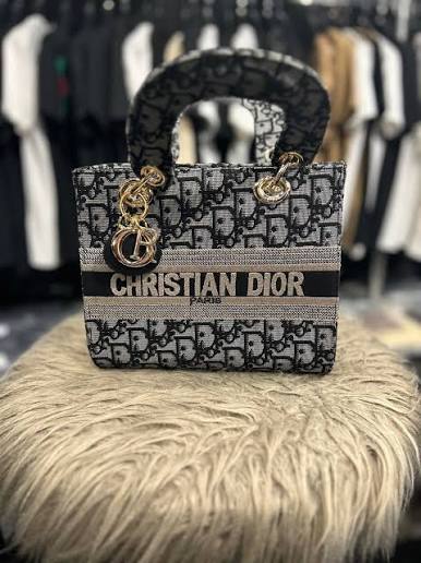 Christian Dior Lady D-Lite bag